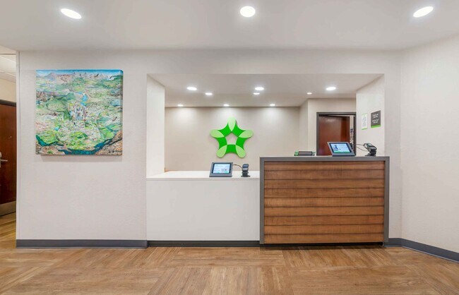 1450 SE 17th St, Fort Lauderdale, FL 33316 - photo 4