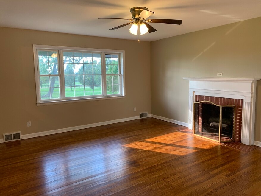 2900 Newtown Pike unit A, Lexington, KY 40511 - photo 1