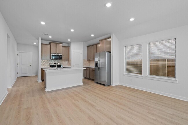 110 Orange Blossom Ct unit 38029806, Mont Belvieu, TX 77535 - photo 7