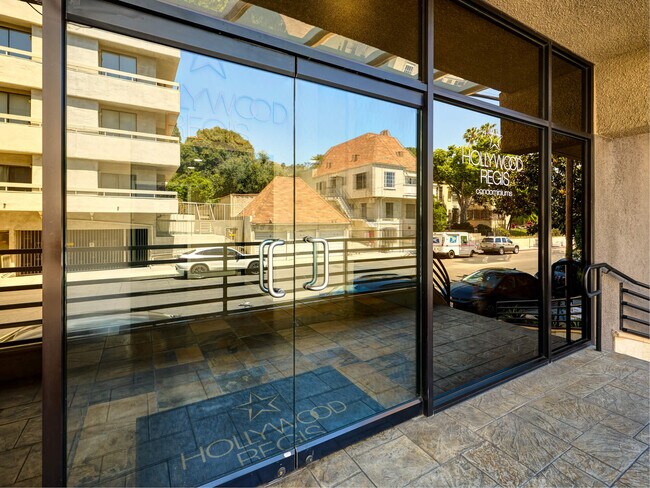 Hollywood Regis Condominiums unit 7320HawthornAve222, Los Angeles, CA 90046 - photo 5