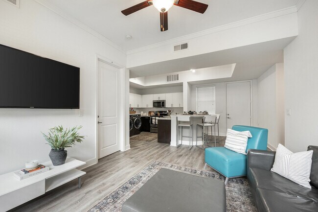 Lux 13, Gainesville, FL 32609 - photo 7