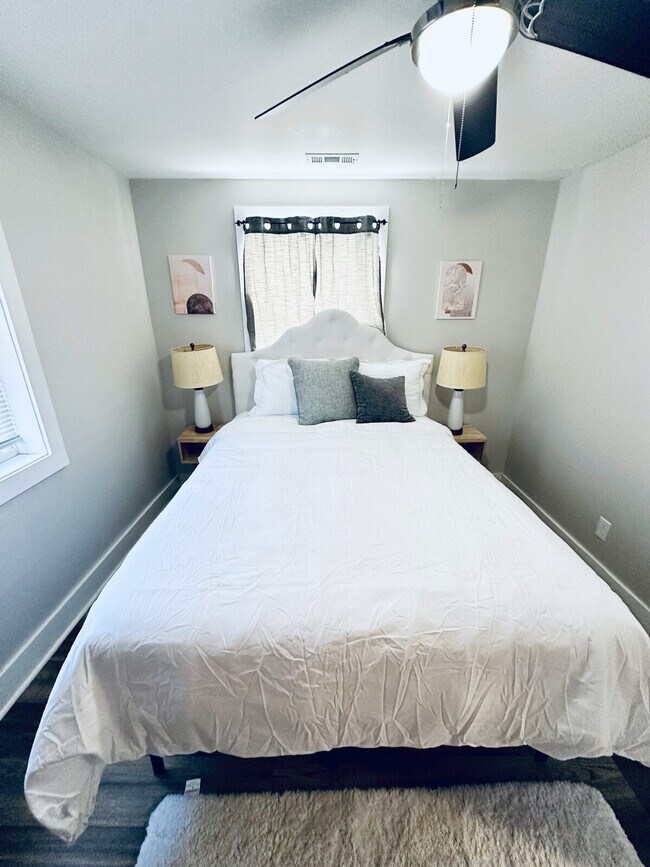 9 Cedar Lane Rd unit ID1234769P, Greenville, SC 29601 - photo 5