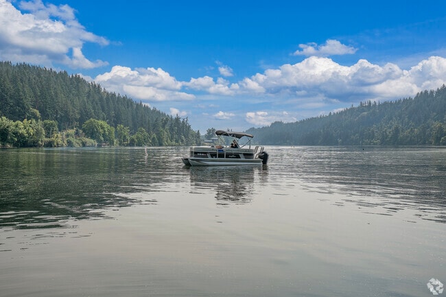 Parker Crest residents can enjoy access to the Willamette River.