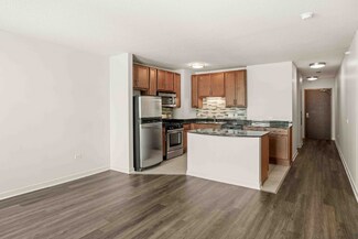 390 N Jefferson St, Chicago, IL 60654