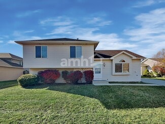 1801 Winger Dr, Plainfield, IL 60586