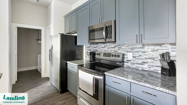 18101 Point Lookout Dr unit 442, Nassau Bay, TX 77058 - photo 5