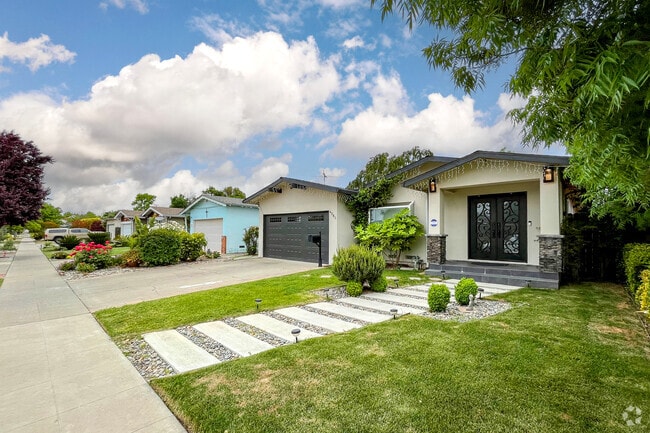 Colorful Minimal Traditional-style homes in San Jose's Rose-Sartorette neighborhood.