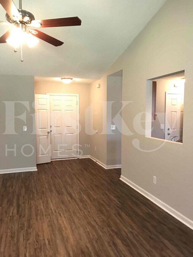 120 Pointer Dr, Goose Creek, SC 29445 - photo 4