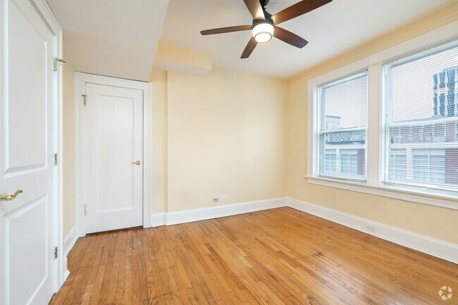 4616 Lindell Blvd. (Carleton Apt), Saint Louis, MO 63108 - photo 3