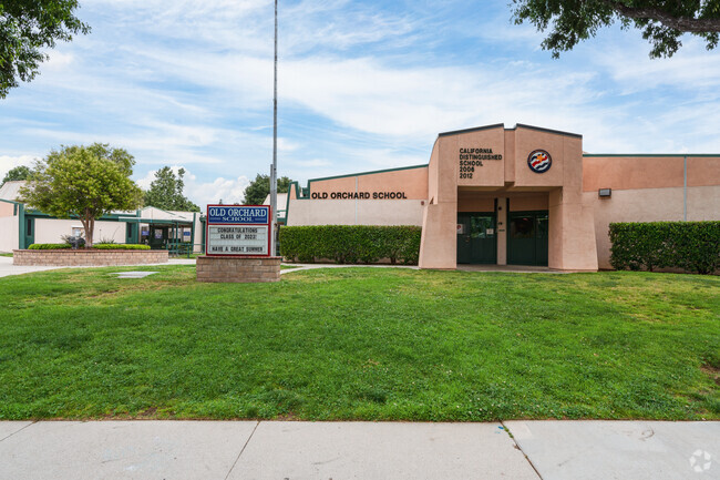 The main entrance to Old Orchard Elementary School.
