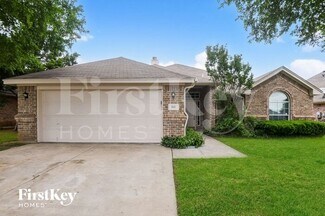 805 Mesa Vista Dr, Crowley, TX 76036