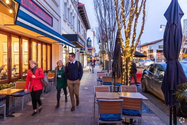The shops and restaurants on Burlingame Ave. are close to Mills Estates.