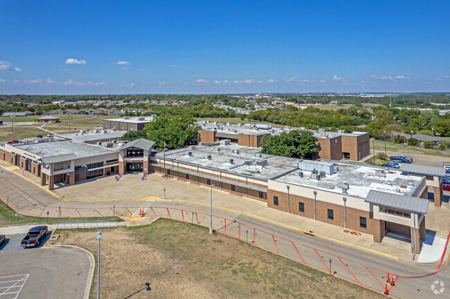 Eastern Hills Middle School in Harker Heights, TX serves 613 students in grades 6-8.