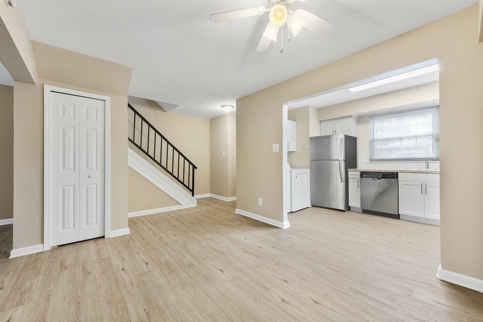 Mystic Point, Somers Point, NJ 08244 - photo 1