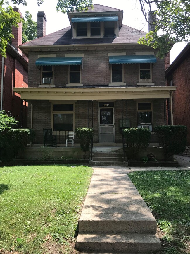 1284 Highland St, Columbus, OH 43201