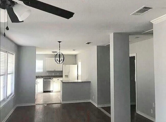 5617 Birchman Ave, Fort Worth, TX 76107 - photo 5