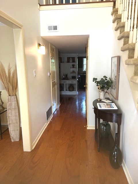 Entrance hallway looking towards kitchen