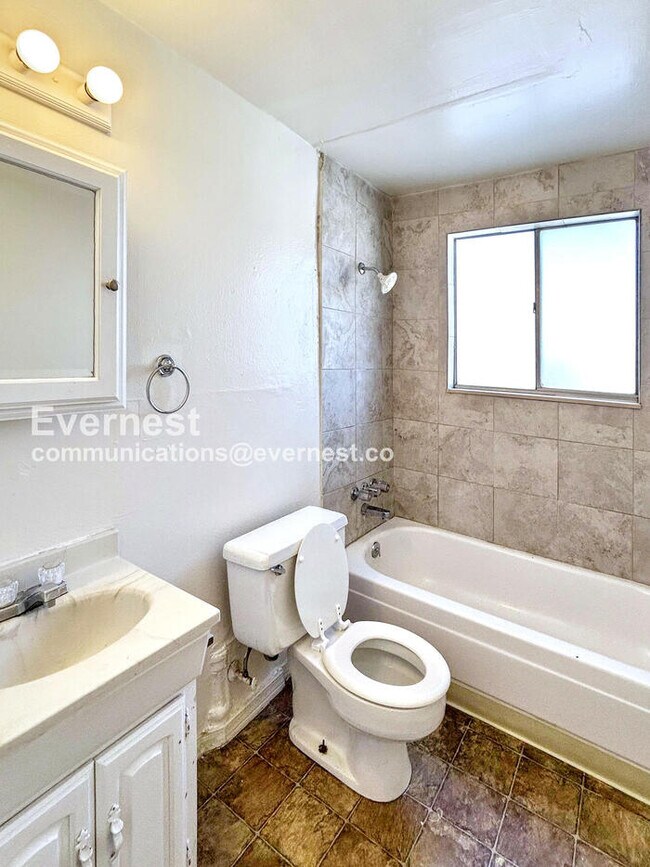 2502 King St unit B, Colorado Springs, CO 80904 - photo 6