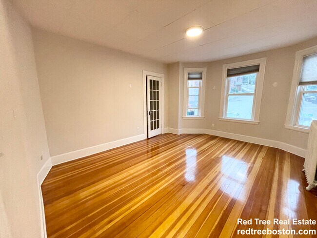 22 Parker Hill Ave unit 2, Roxbury Crossing, MA 02120 - photo 5