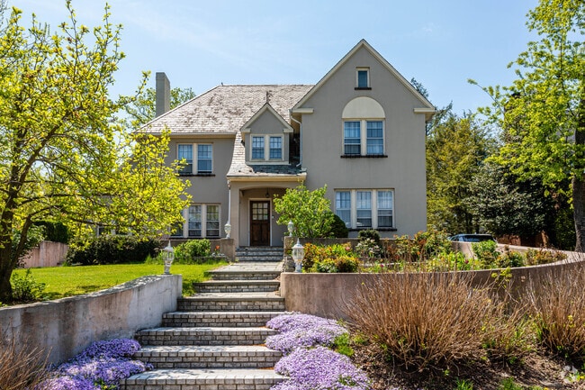 Neo-Victorian Homes typically exhibit characteristics of Queen Anne-styled houses with a contemporary feel.
