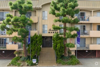 1711 Corinth Ave, Los Angeles, CA 90025