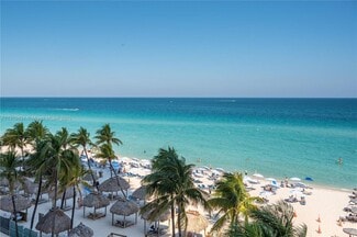 16699 Collins Ave, Sunny Isles Beach, FL 33160