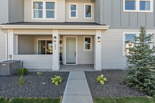 160 S Koyukuk Ave, Star, ID 83669 - photo 2