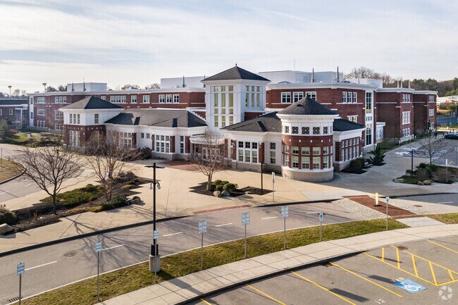 Franklin High School in Franklin received an overall score of A- on niche.