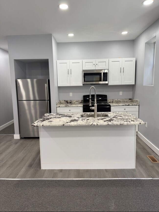 6040 Kingsessing Ave, Philadelphia, PA 19142