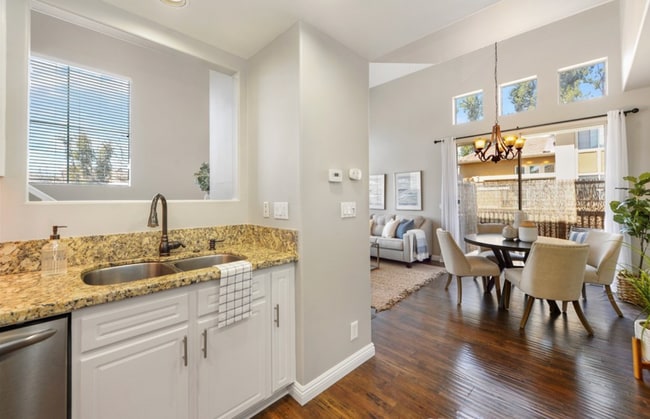 2755 Dietrich Dr unit 2755 Dietrich Dr, Tustin, CA 92782 - photo 5