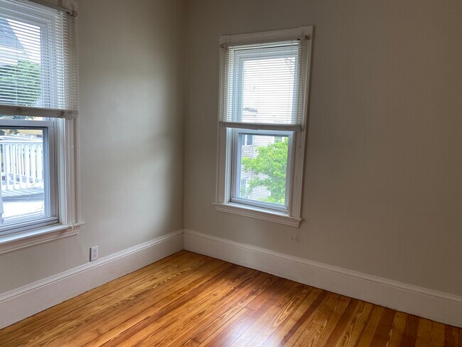 37 Bromfield Rd unit 1, Somerville, MA 02144 - photo 7