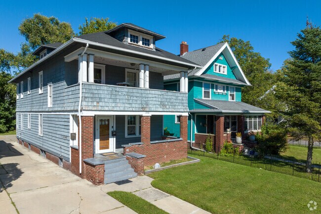 Multi-family flats and bungalows offer plenty of room for families in Beverly.