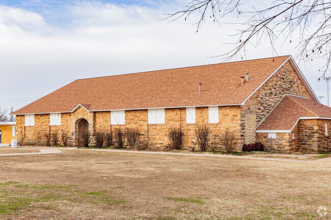 Meeker High School is a quality school located in Meeker area.