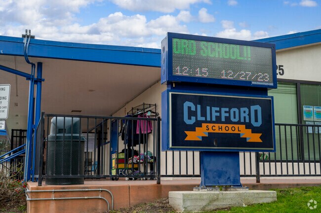 Clifford School is a great place for new students in San Mateo.