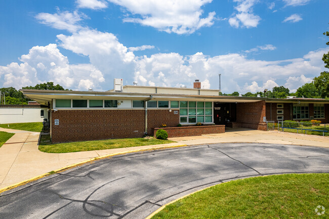 The current Pleasant View K-8 School building was originally constructed in 1940.