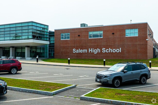 Salem High School offers a number of performing arts programs, including chorus, band, and theater.