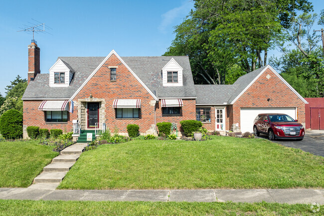 Homes in College Hill are well maintained and less expensive than other neighborhoods.