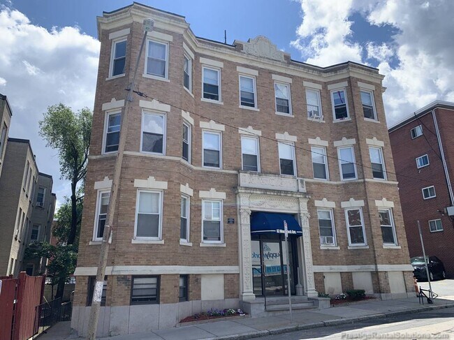 4 Woodstock Ave unit 3, Brighton, MA 02135 - photo 6