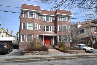 132 Elton St Unit 1, Providence, RI 02906