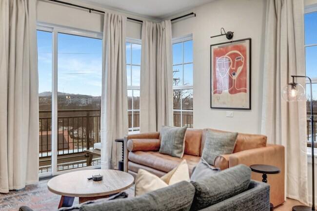 600 E Trinity Ln unit ID1049679P, Nashville, TN 37207 - photo 3