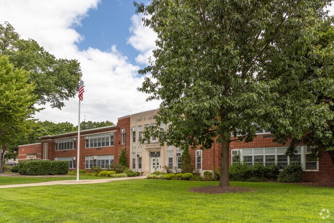 Somerville Elementary School