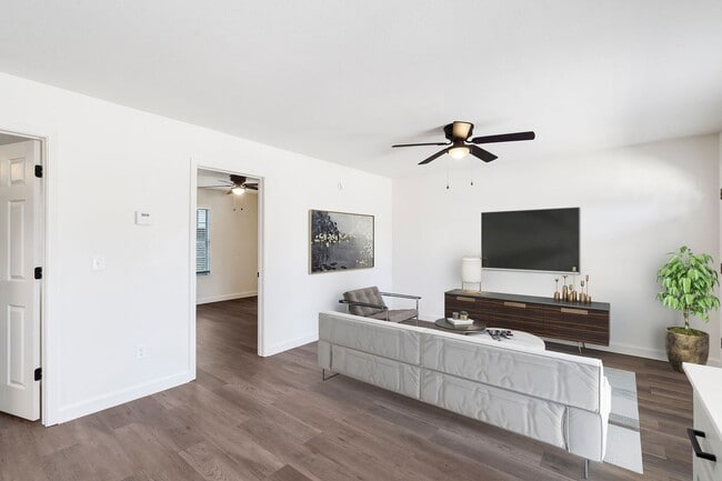 1 - The Grove on Berry, Springdale, AR 72764 - photo 4