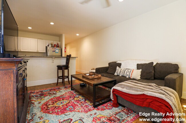 55 Thatcher St unit 4, Brookline, MA 02446 - photo 7