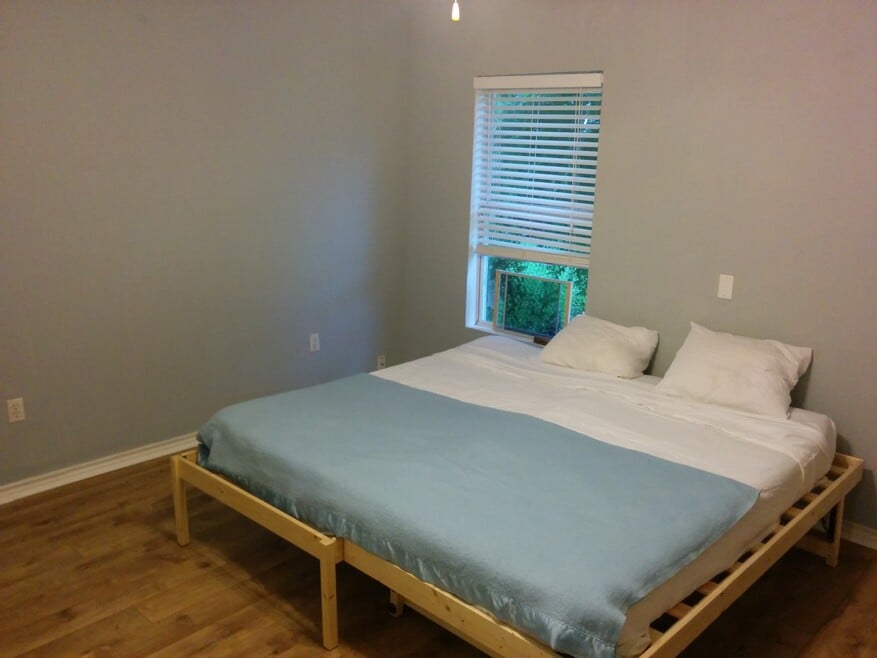 623 Barbe St unit 3, San Antonio, TX 78210 - photo 1