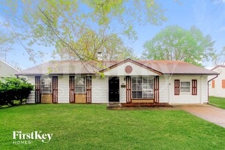 1541 Younce St, Franklin, IN 46131