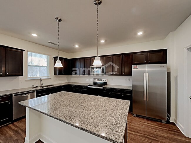 2149 Laurel Vlg Cir, Belmont, NC 28012 - photo 4