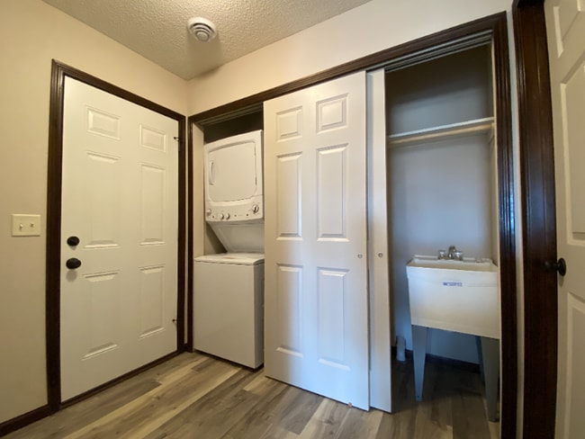 2020 4th Ln SE, Cambridge, MN 55008 - photo 7