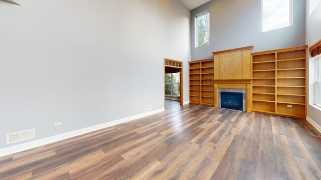 203 Tonell Ave, New Lenox, IL 60451 - photo 2