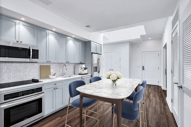 The Glover House Apartments, Washington, DC 20007 - photo 4