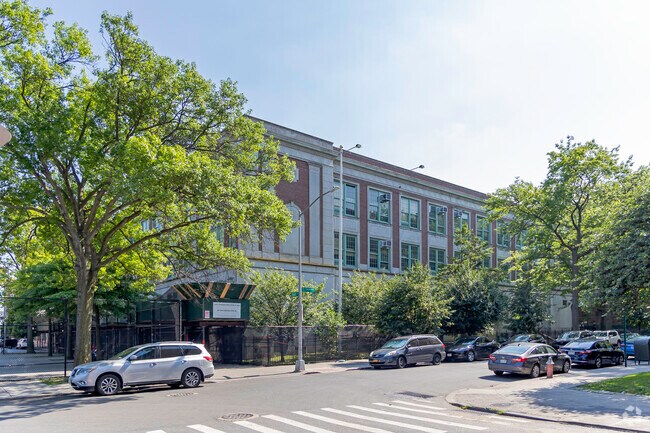 PS 106 Parkchester is part of New York City Dept Of Ed.
